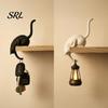 Gancio Decorativo Gatto Artigianale Fatto a Mano con Lanterna, Gancio da Parete Decorativo Unico per Esposizione Gioielli Stampato 3D con Luce LED, Scaffale Creativo per Libreria Scrivania