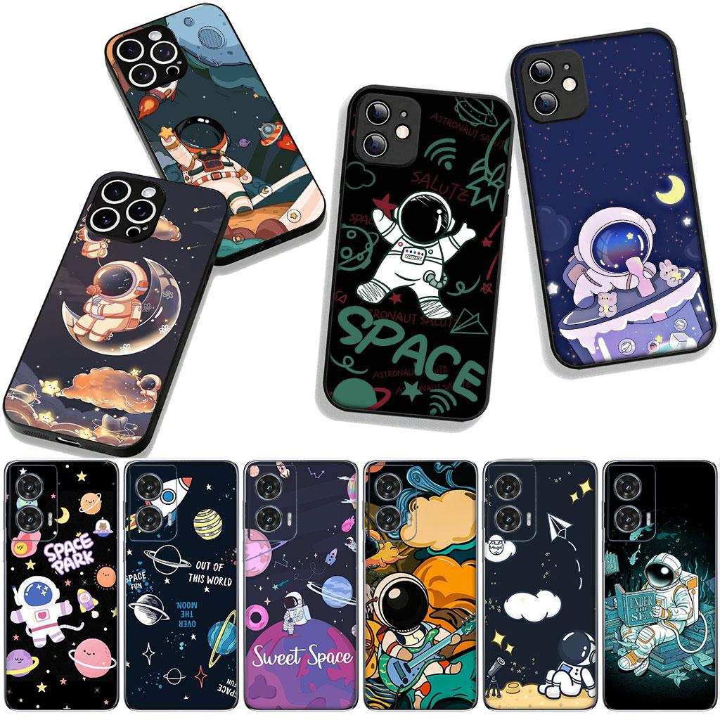 Sky Art Astronaut Moon Case for Motorola Moto G04 G13 G14 G22 G23 G20 G32 G34 G35 G64 G82 G84 G53 G60 G72 E14 E15 E13 E22 E20