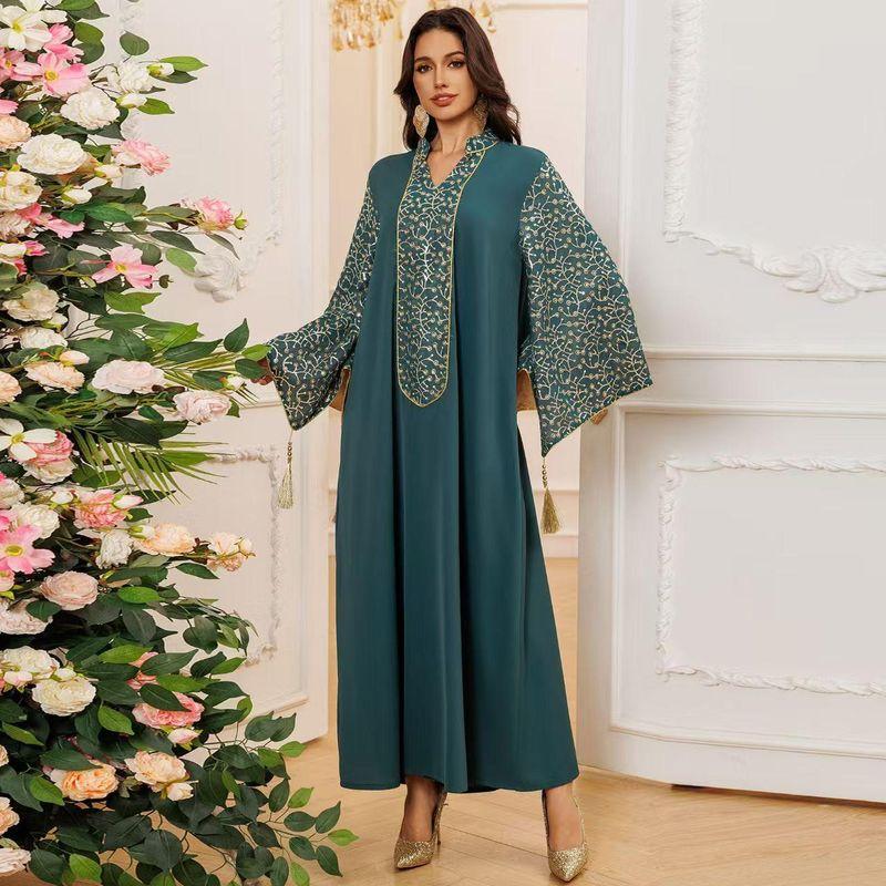 New Arrival Middle East Dubai Robe Embroider Stitching Tassel Dress Embroidered Fringe Dress