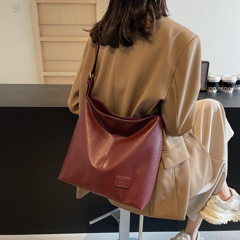 Premium Sense Ny Høst og Vinter Stor Kapasitet Bøtteveske Premium Sense Nisje Skulderveske Underarmsveske Tote Bag