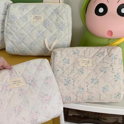 Women Travel Makeup Cosmetic Case Large Capacity Quilted Checkered Makeup Bag Lady Makeup Bag Purse for Cosmetics Makeup Brushes