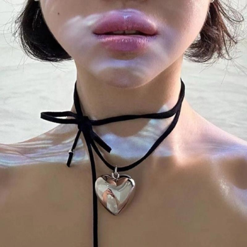 Goth Wax Rope Big Heart Pendant Choker Necklace for Women Elegant Weave Knotted Bowknot Drawing Adjustable Chain Jewelry