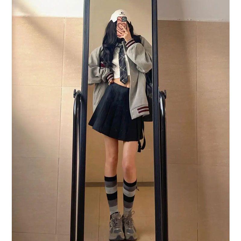 

Women s A-Line High-Waist Dark Grey Wool Blend Midi Skirt: Pleated & Slimming for Spring, Autumn, and Winter S