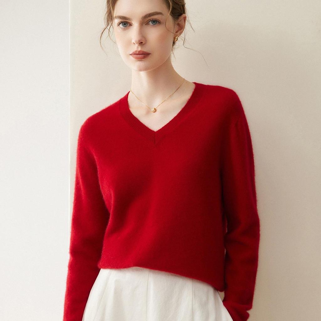 Women's Pure Cashmere Loose Sweater: Round Neck, Solid Black, Versatile Knit Pullover for Autumn/Winter