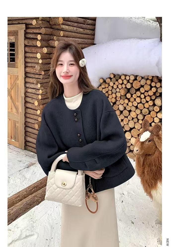 2025 New Korean Style Women's Short Wool Coat: Double-Sided Fragrance Style with Round Neck