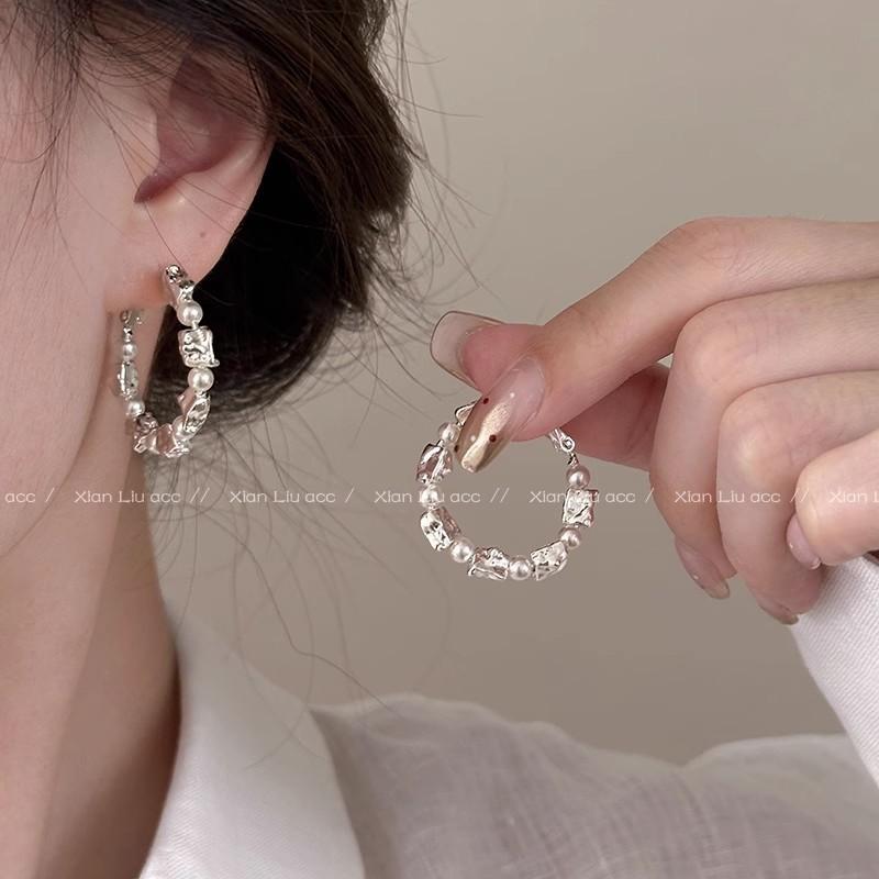INS-style Minimalist Silver Needle, Versatile Plain Ear Hoop, Light Luxury Metal Round Hoop Earrings, High-end Ear Jewelry