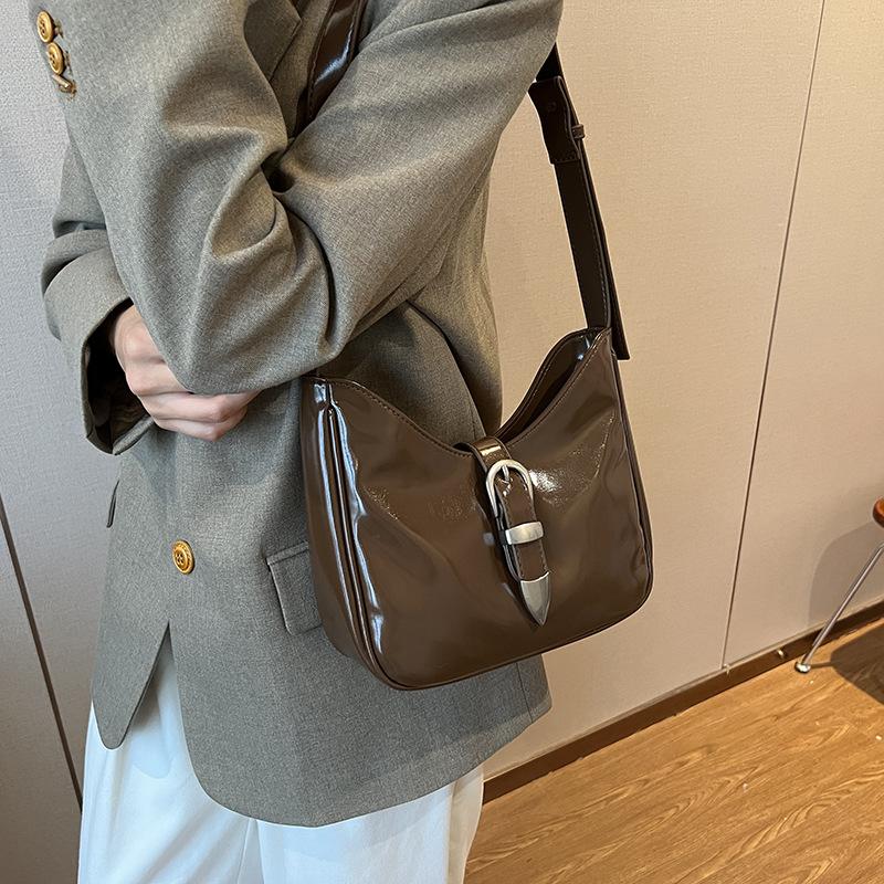 Retro Underarm Dumpling Bag Women's 2025 New Early Autumn Tide Shoulder Bag High-end Sense Niche Fashion Oblique Span Women's Bag