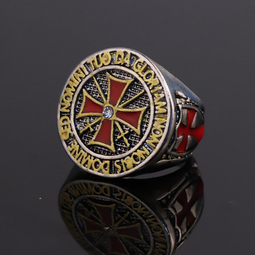 Anello da Uomo Punk alla Moda con Croce Rossa Dominante Templare