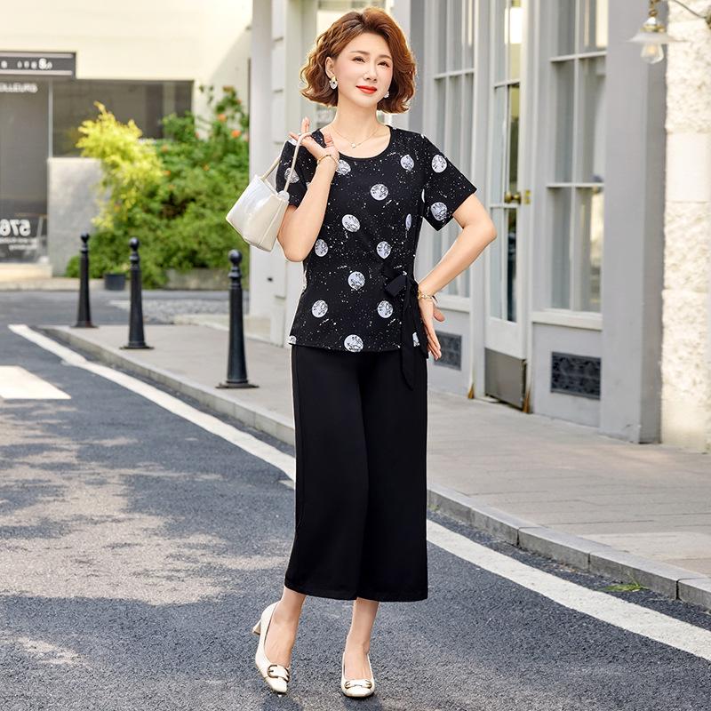 Summer Chinese Style Two-Piece Set: Short Sleeve Top & Wide Leg Pants for Middle-Aged Women