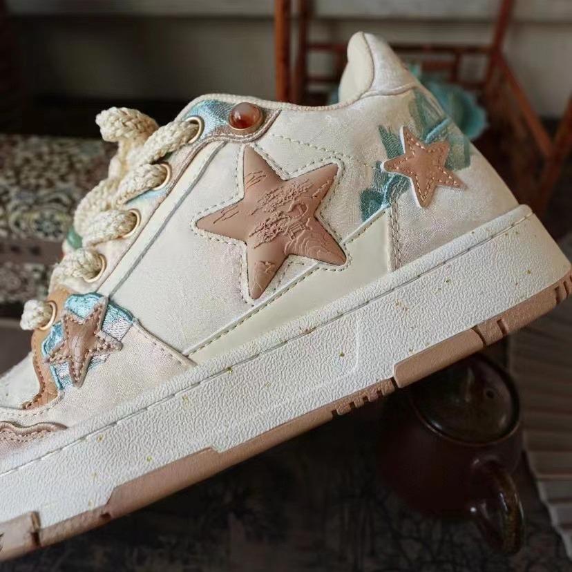 2025 spring and summer new Qingming Shanghe map star fashion versatile board shoes men and women couples with the same style Guochao