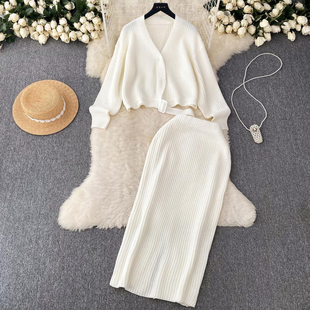 French Light Luxury Lazy High-end Knitted Fashion Suit Women's Autumn and Winter Loose Long-sleeved Top + High Waist Skirt