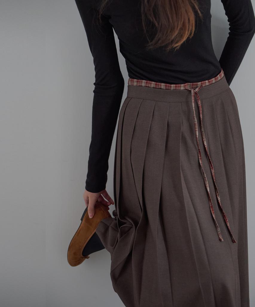 Button Check Coloring Pleats Midi Skirt (Brown)