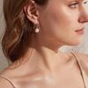 Huitan Trendige Damen-Creolen mit runder Imitationsperle, schlicht, elegant, Damen-Accessoires, moderne Mode, Mädchen