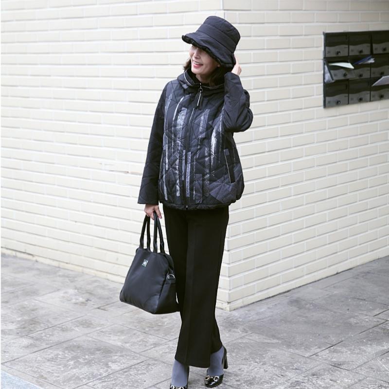 Shiz Madam Women Digital Print Embroidery Half Hood Padding Jacket J31734