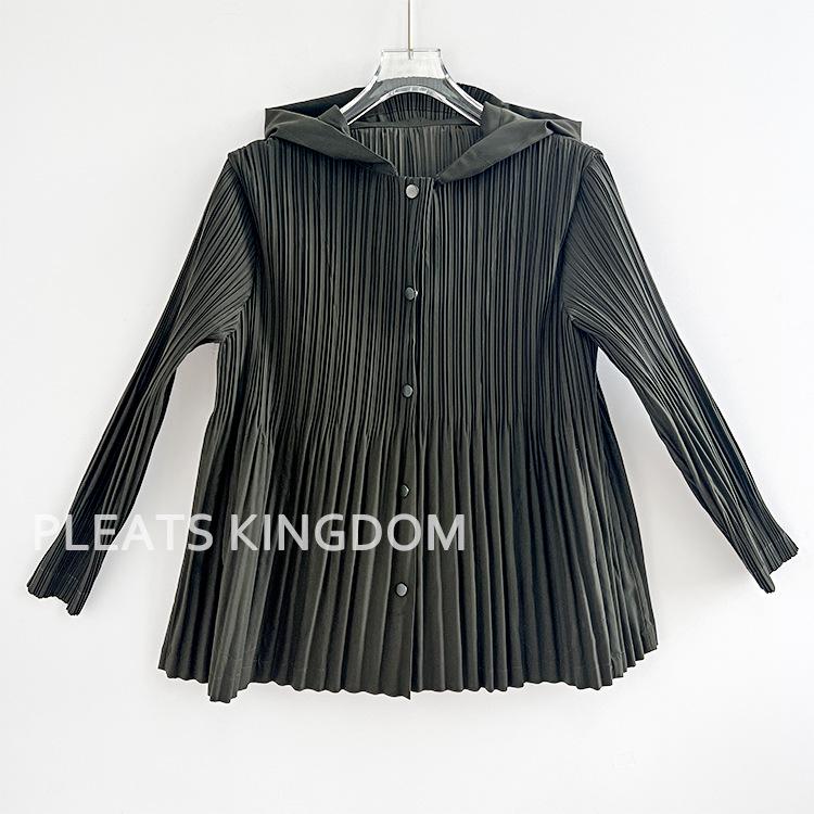 

Urban Style Women s Slimming Pleated Trench Coat One Size