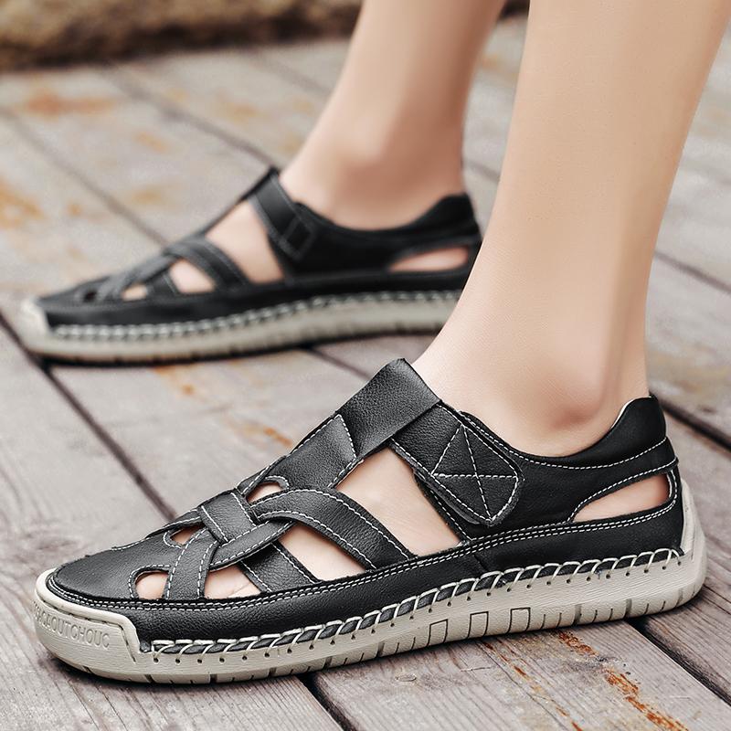 Fashion Business Casual Walking Shoes for Men Non Slip Beach Sandalias Summer Flats Men's Leather Sandals Hollow Out Breathable Sandals