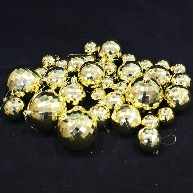 Elegant Christmas Sphere Ornament Christmas Hanging Pendant Assorted Checkered Sphere Baubles for Home Festivities