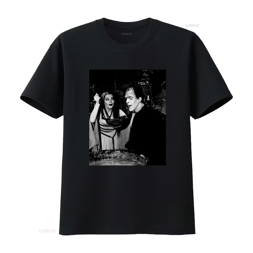Vintage Retro The Munsters Classic Horror TV Show Black White Print Casual T Shirt Vintage Washed Streetwear Unisex Stylish