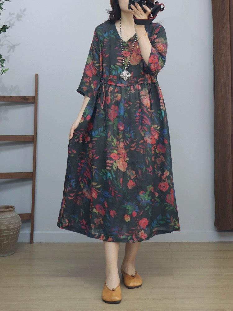 

Платье из хлопка и льна с принтом и шнуровкой на талии, женское летнее ретро элегантное простое с темпераментом, V-образным вырезом, средней длины, расклешенное M чёрный