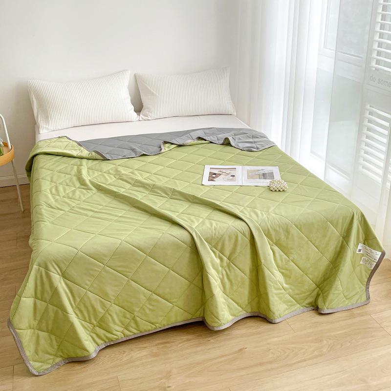Cool Summer Quilt Solid Color Ice Silk Summer Quilt Single and Double Machine Washable Air Conditioner Gift Thin Quilt