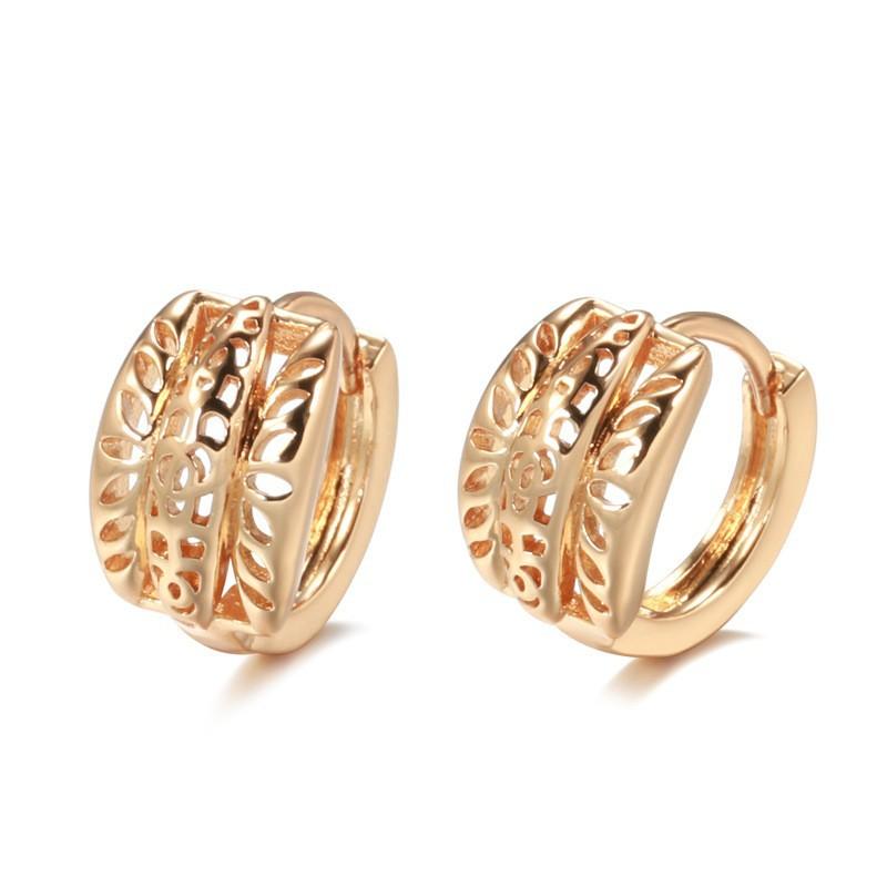 Stylish rose gold earrings, simple and personalized hollow flower earrings, ear buckles, accessories