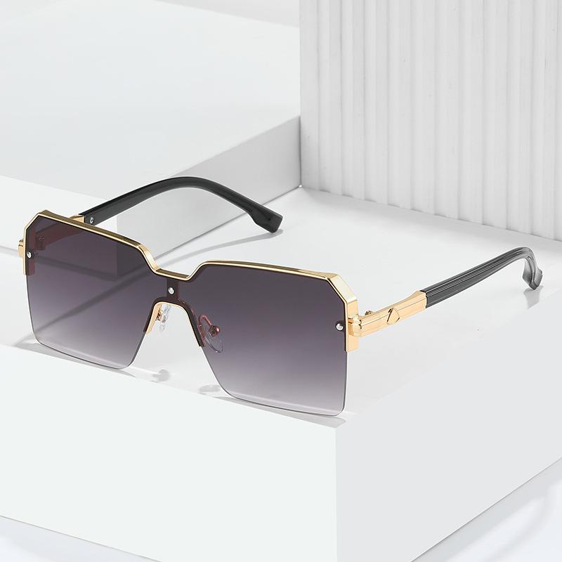 One-Piece Sunglasses, Square Trendy And Metal Glasses, Street Shooting, Large-Frame Integrated Sunglasses.