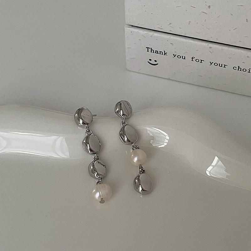 

Серьги-гвоздики Design Sense с асимметричной бахромой и жемчугом, женские, холодные, простые, индивидуальные, темпераментные, элегантные, универсальные серьги