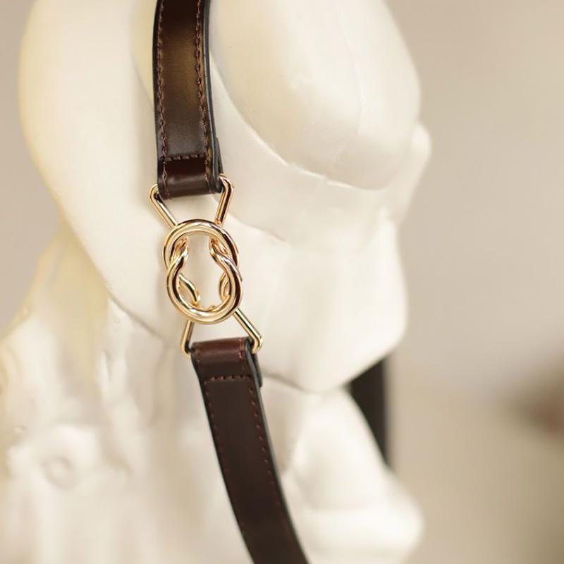 

Шикарний регульований жіночий ремінь: Без ударів, висококласний дизайн, універсальний модний образ.