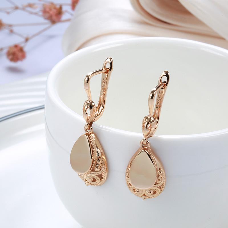 Modische Glänzende Hängeohrringe Für Damen Roségold Farbe Einfach Wasser Retro Hohe Qualität Braut Hochzeit Schmuck