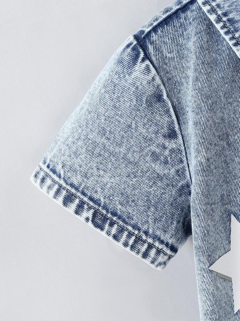 Boys' Two-Piece Casual Outfit: Versatile Short-Sleeve Collared Shirt with Star Pattern and Matching Loose-Fit Shorts Set (Spring/Summer Collection)