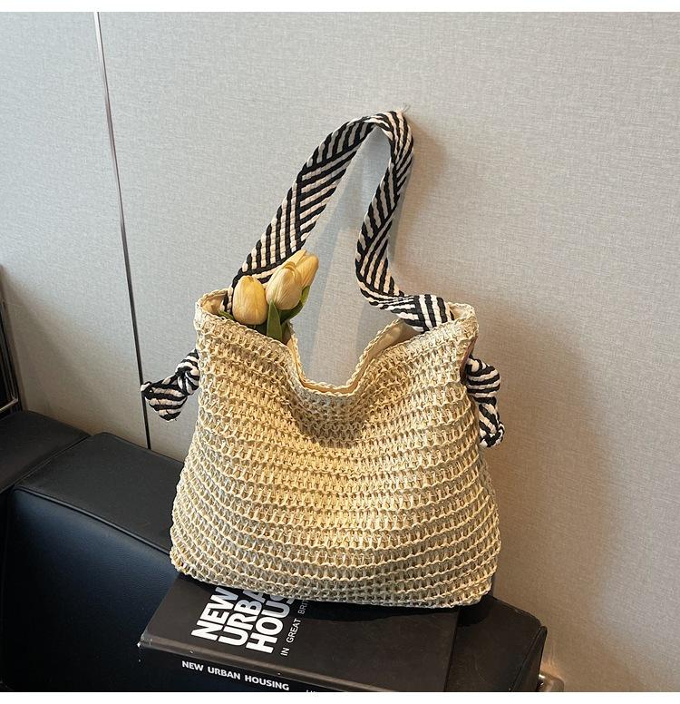 

Straw bag women s large-capacity messenger bag new holiday woven bag lazy wind shoulder tote bag