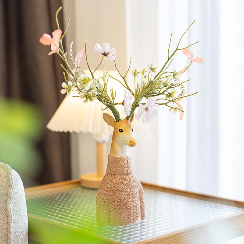 Resin Handicraft Cartoon Deer Flower Vase Floral Arrangement Accessories Artificial Animal Sculpture Home Decoration Accessories