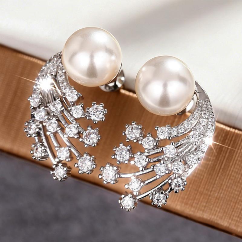 

Huitan Graceful Stud Earrings with Feather Design Temperament Brilliant Ear Accessories Women’s Delicate Trendy Party Zircon