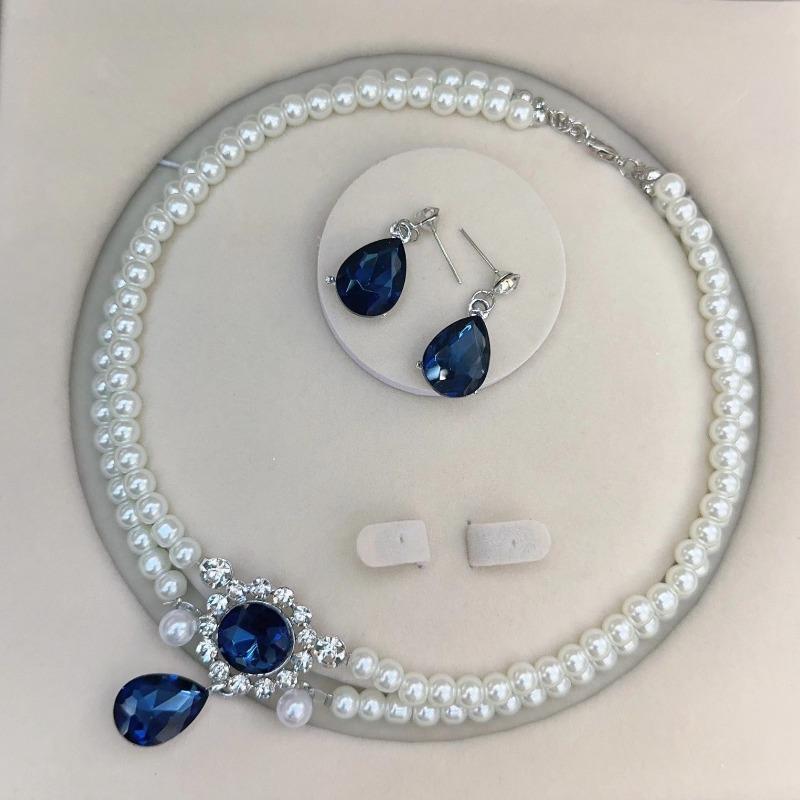 Semplice ed Elegante Perla con Intarsio di Diamanti, Design a Doppia Strato di Perline, Versatile e di Alta Gamma, Elegante alla Clavicola.