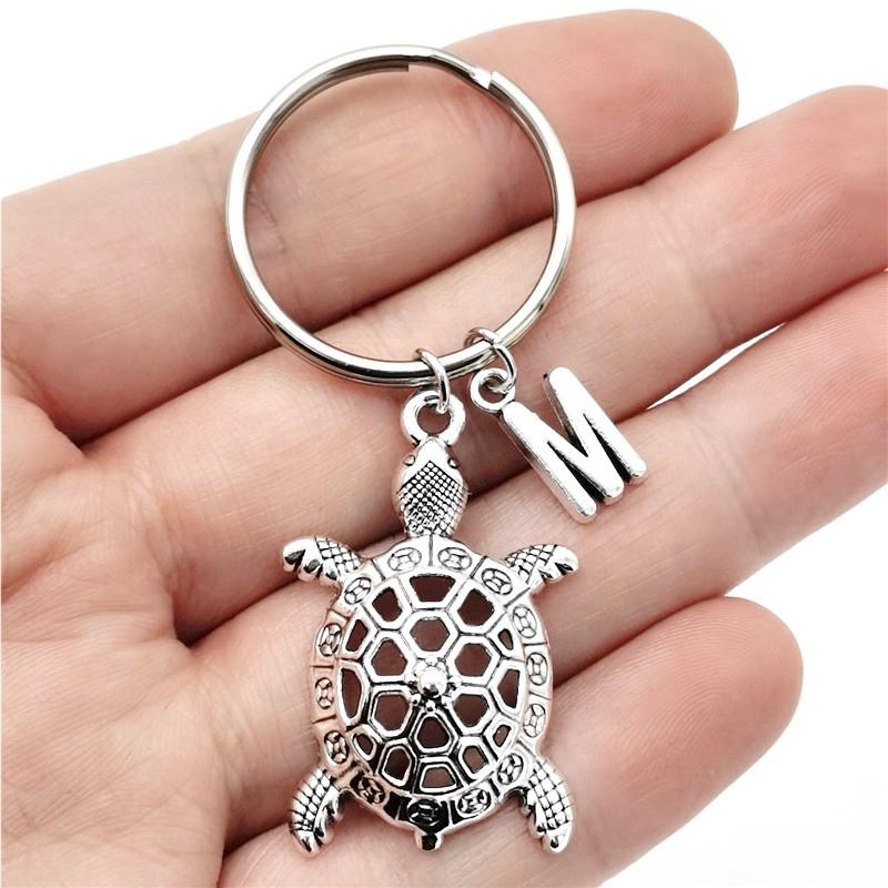 

26 букв инициала брелок черепаха кулон брелок милый черепаха брелок ювелирные изделия для любителей черепах подарки M