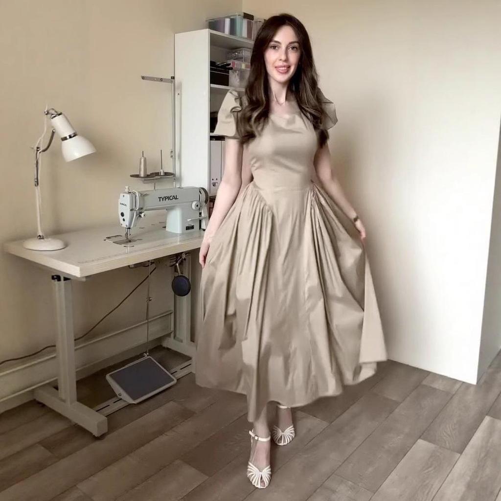 2025 Summer Women's Hepburn Style Waist-Hugging Short-Sleeve Dress