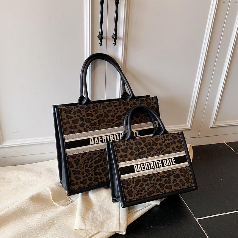 2025 Modna Wszechstronna Torba na Ramię Tote o Dużej Pojemności z Kokardą Szalikową