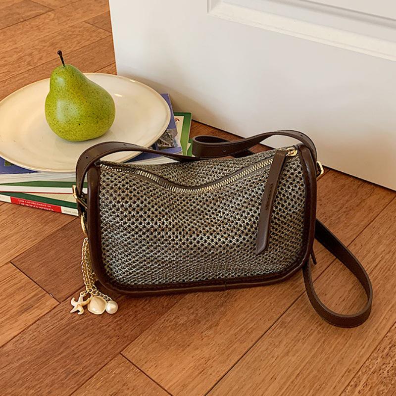 Hong Kong Retro Woven Crossbody Bag - Summer 2026 Collection, Women’s Hollow Knit Color Block Single Shoulder Bag
