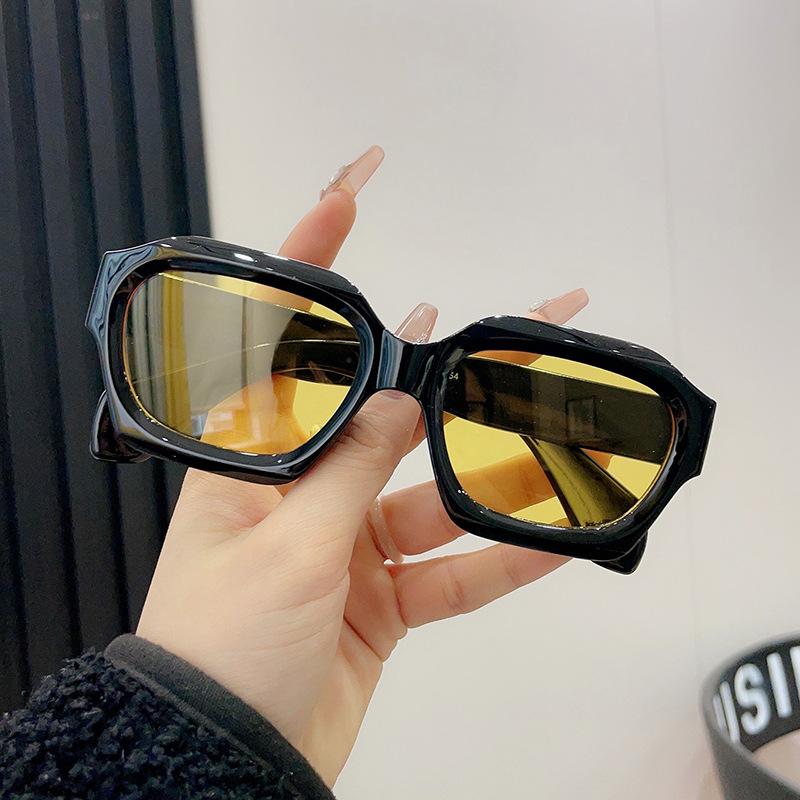 Vintage Square Sunglasses Men Fashion Brand Sunshade Glasses New Women Rectangle Sun Glasses Beach Eyewear UV400 Glasses