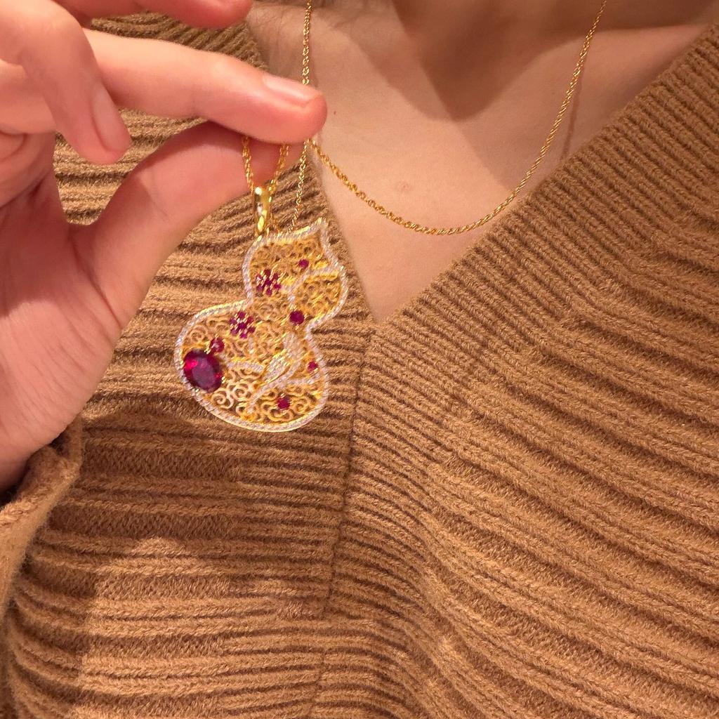 Palace style Elegant hollow out ruby flower gourd pendant necklace light luxury inlay diamonds sparkling wedding gift