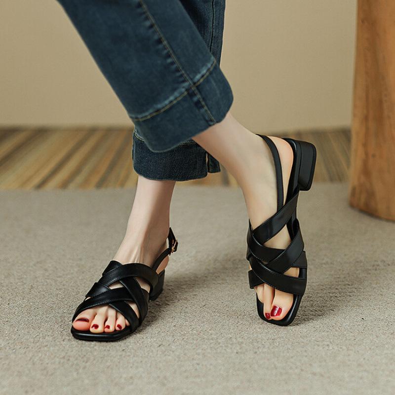 

Summer women s beach sandals round head low heel hollow solid color new rubber sole large size shoes rear empty flat sandals 39 чёрный