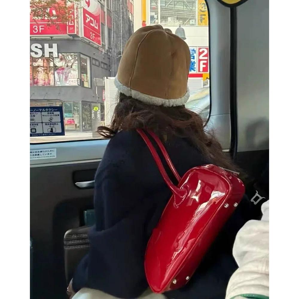 Сумка Новая нишевая корейская одноплечевая подмышечная сумка женская большая вместимость простая повседневная багет боулинг сумка