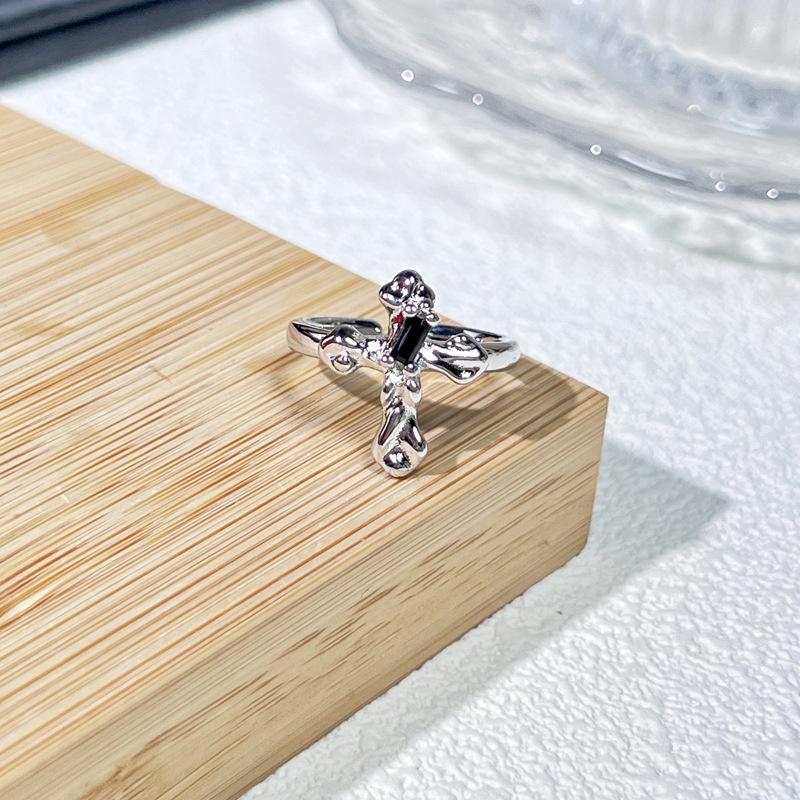 2026 Dark Wind Drop Glaze Spider Butterfly Personalized Fashion Ring Genderless Wind Simple Niche Unique Ring Tide Resizable