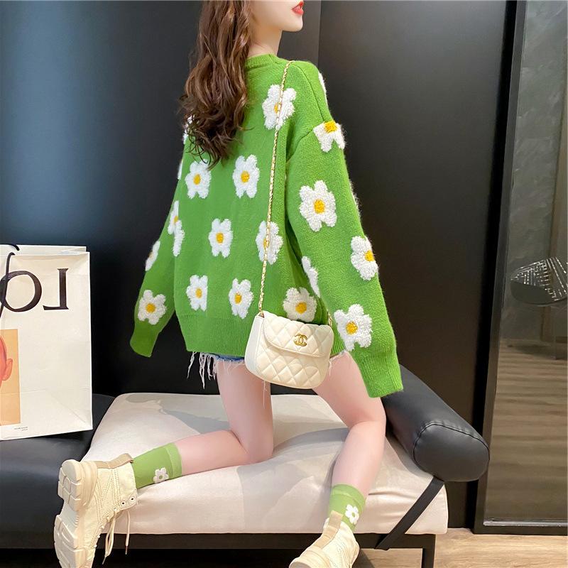 

Autumn new long-sleeved small fresh flower sweater women s pullover crew neck knitted bottoming shirt top One Size зелёный