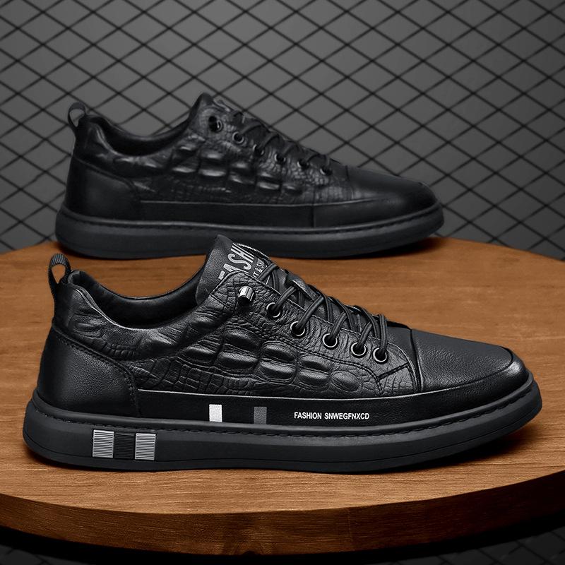 

Class II e-commerce crocodile pattern leather surface youth casual driving small leather shoes 44 чорний