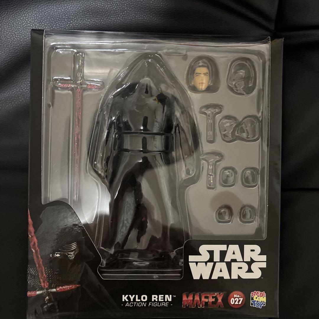 

[USED] MAFEX STAR WARS KYLO REN 027