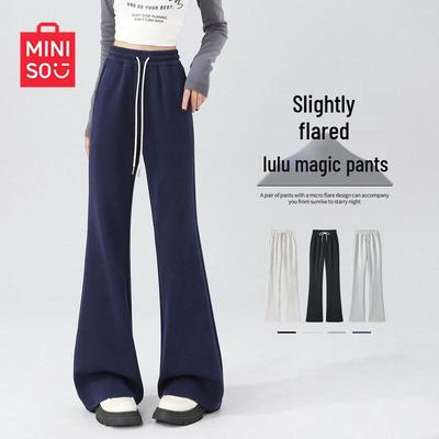 Partea inferioară (Îmbrăcăminte damă) – Pantaloni sport