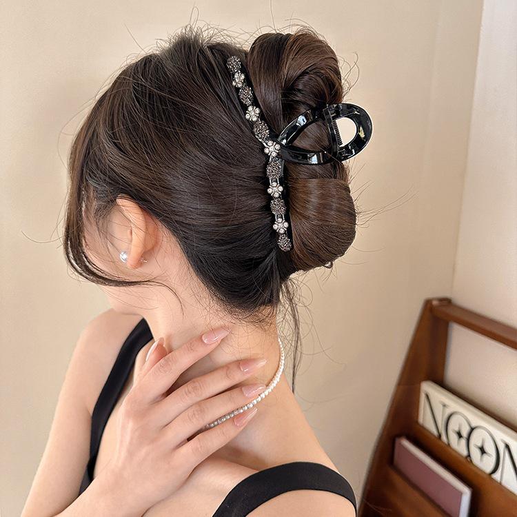 Korean Style High-End Rhinestone Shark Hair Clip for Women - Elegant Large Hairpin