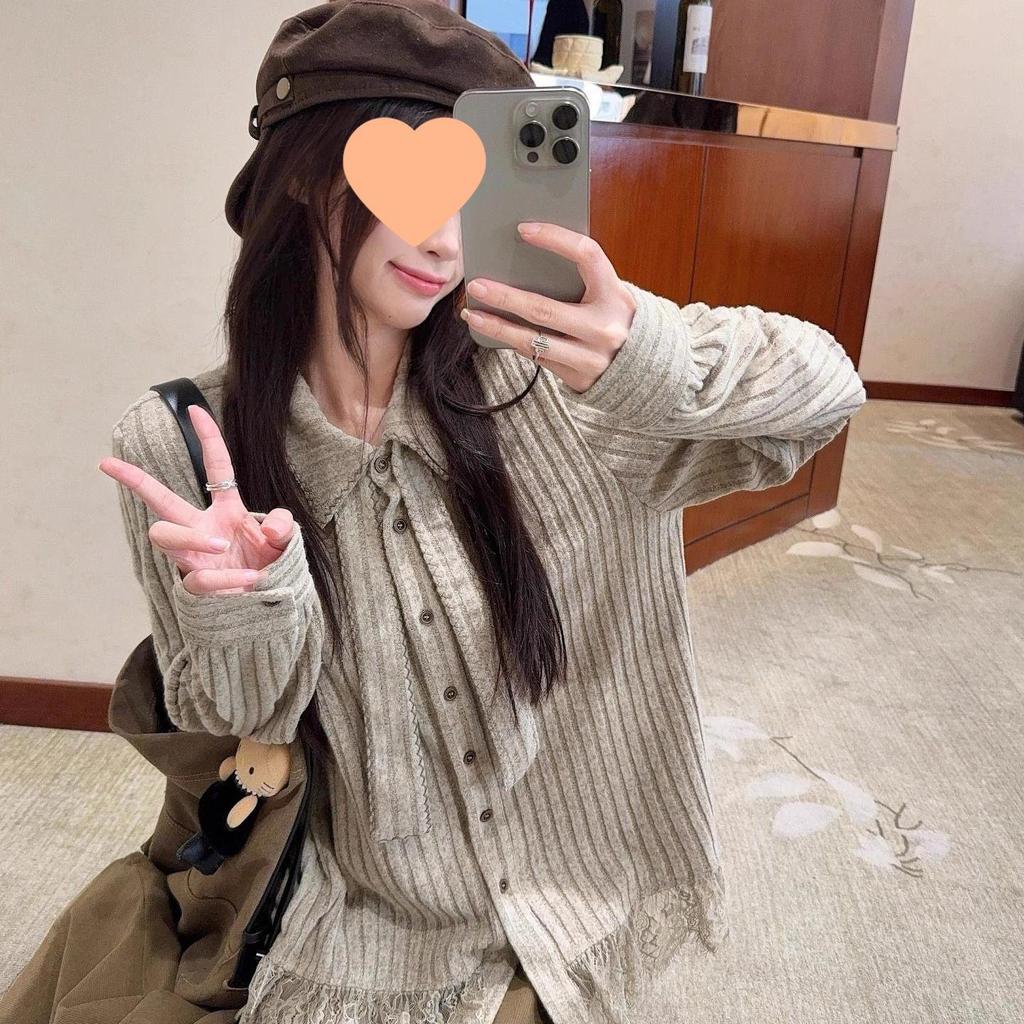 Women's Retro Lace Patchwork Knit Long Sleeve Shirt - Autumn/Winter 2025 Collection, Loose-Fit with Unique Design.