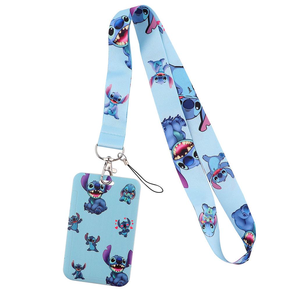 Zestaw holderów na karty Disney Stitch Zawierający holder na karty, holder na wizytówki, holder na kartę autobusową, holder na identyfikator pracowniczy, holder na kartę biurową